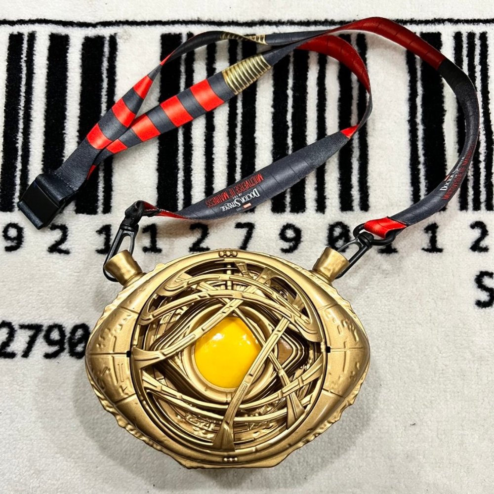 Light Up Doctor Strange ‘Eye of Agamotto’ Sipper Disney California Adventure - Picture 1 of 9
